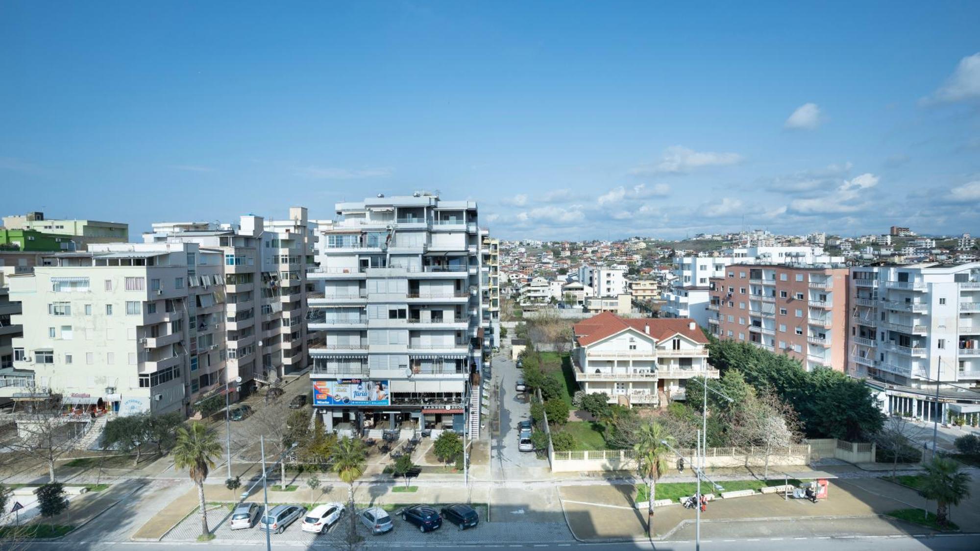 Iliria Apartment Durrës Esterno foto
